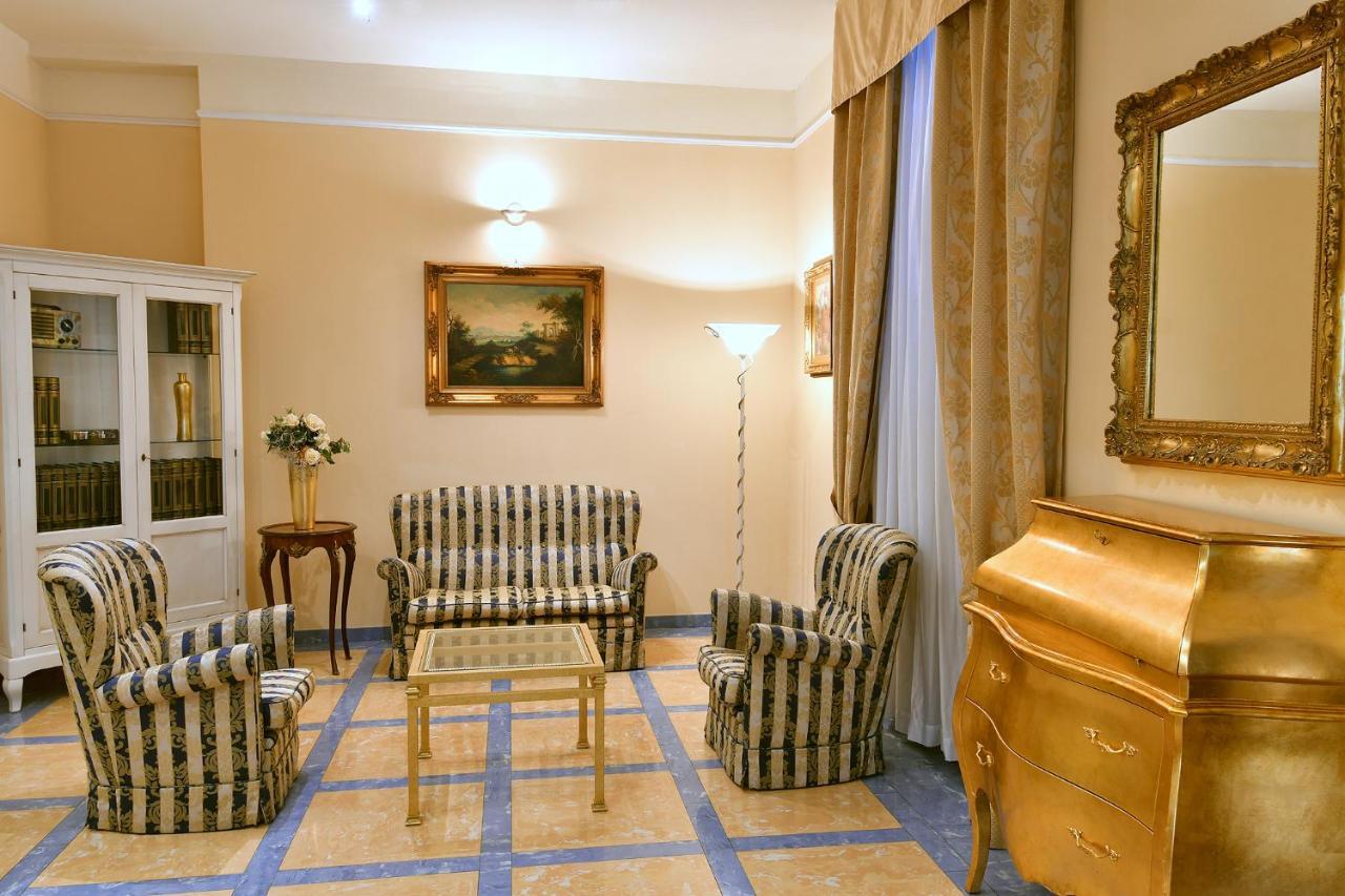 Hotel Butterfly Montecatini Terme Exteriör bild